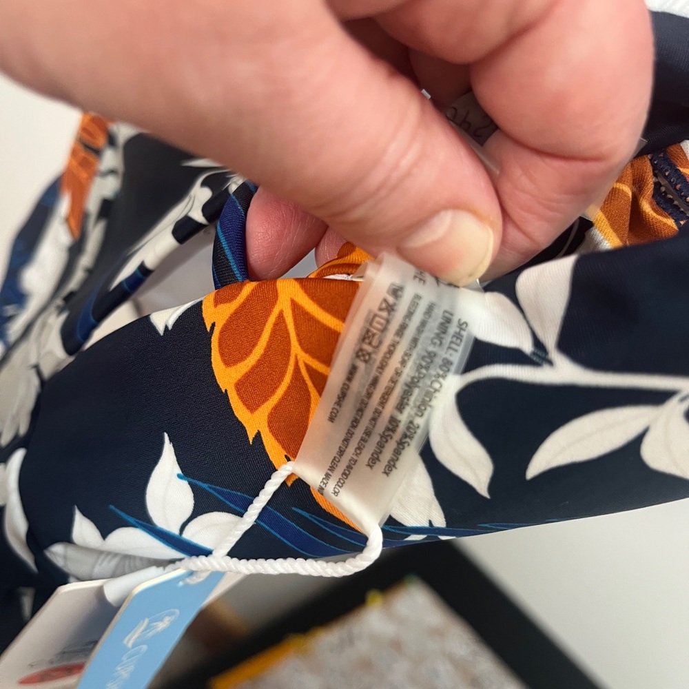 Cupshe Navy Floral One-Piece Swimsuit with White & Burnt Orange Leaves - Picture 6 of 9